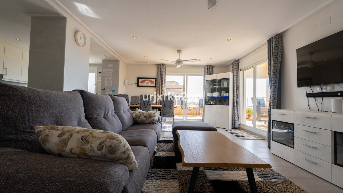 For sale - 3 Bedroom 2 Bathroom Apartment in Villamartin  - Villamartin  - Alicante