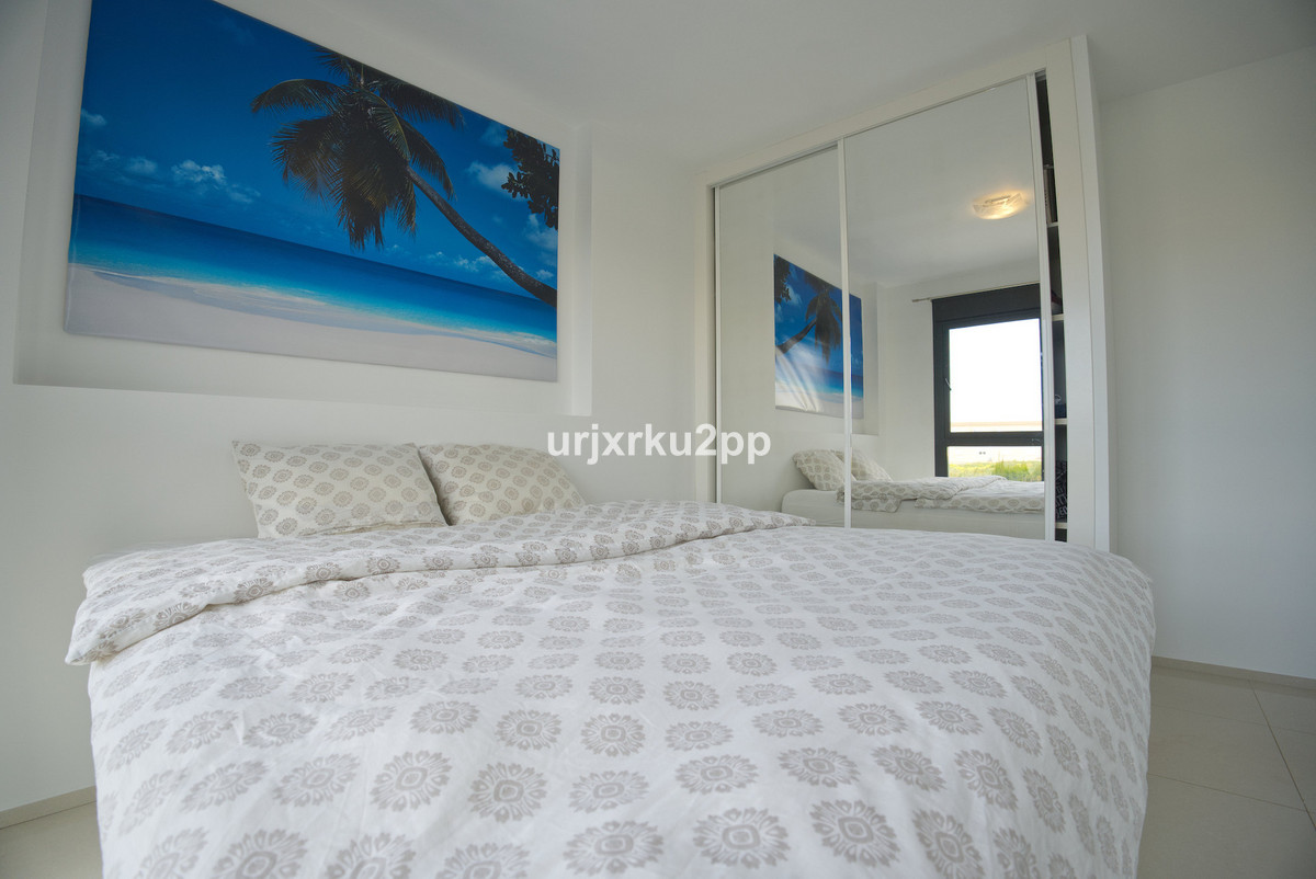 For sale - 3 Bedroom 2 Bathroom House - Townhouse in Orihuela - La Zenia  - Alicante