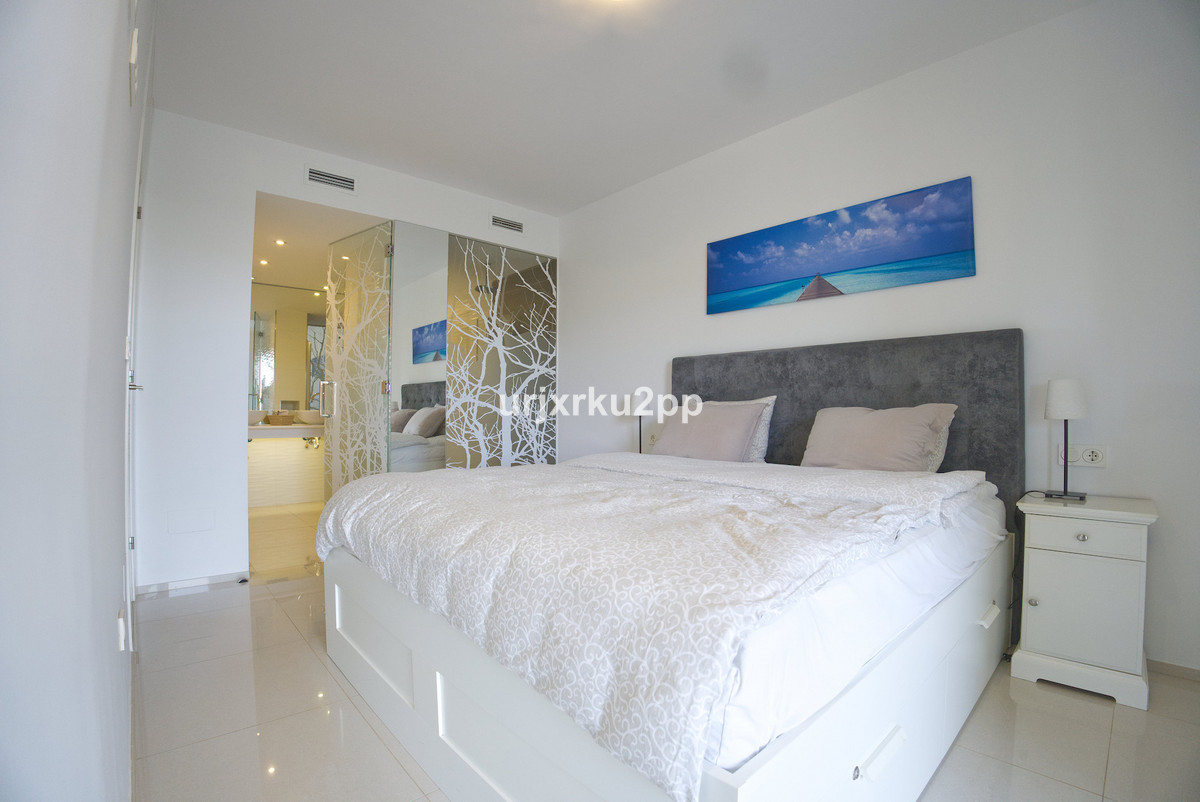 For sale - 3 Bedroom 2 Bathroom House - Townhouse in Orihuela - La Zenia  - Alicante