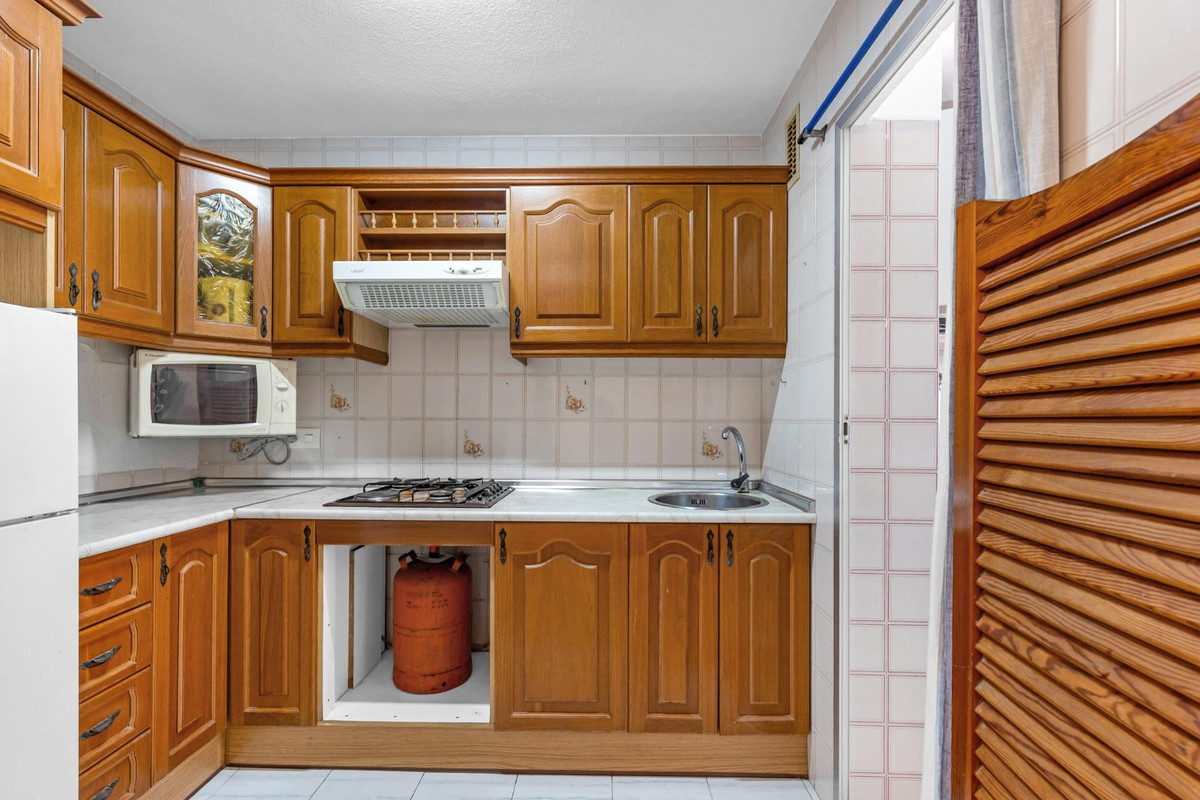 For sale - 3 Bedroom 2 Bathroom House - Bungalow in Torrevieja - Torrevieja Centro  - Alicante