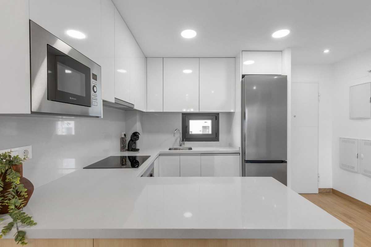 For sale - 2 Bedroom 2 Bathroom Apartment - Penthouse in Torrevieja - Torrevieja Centro  - Alicante