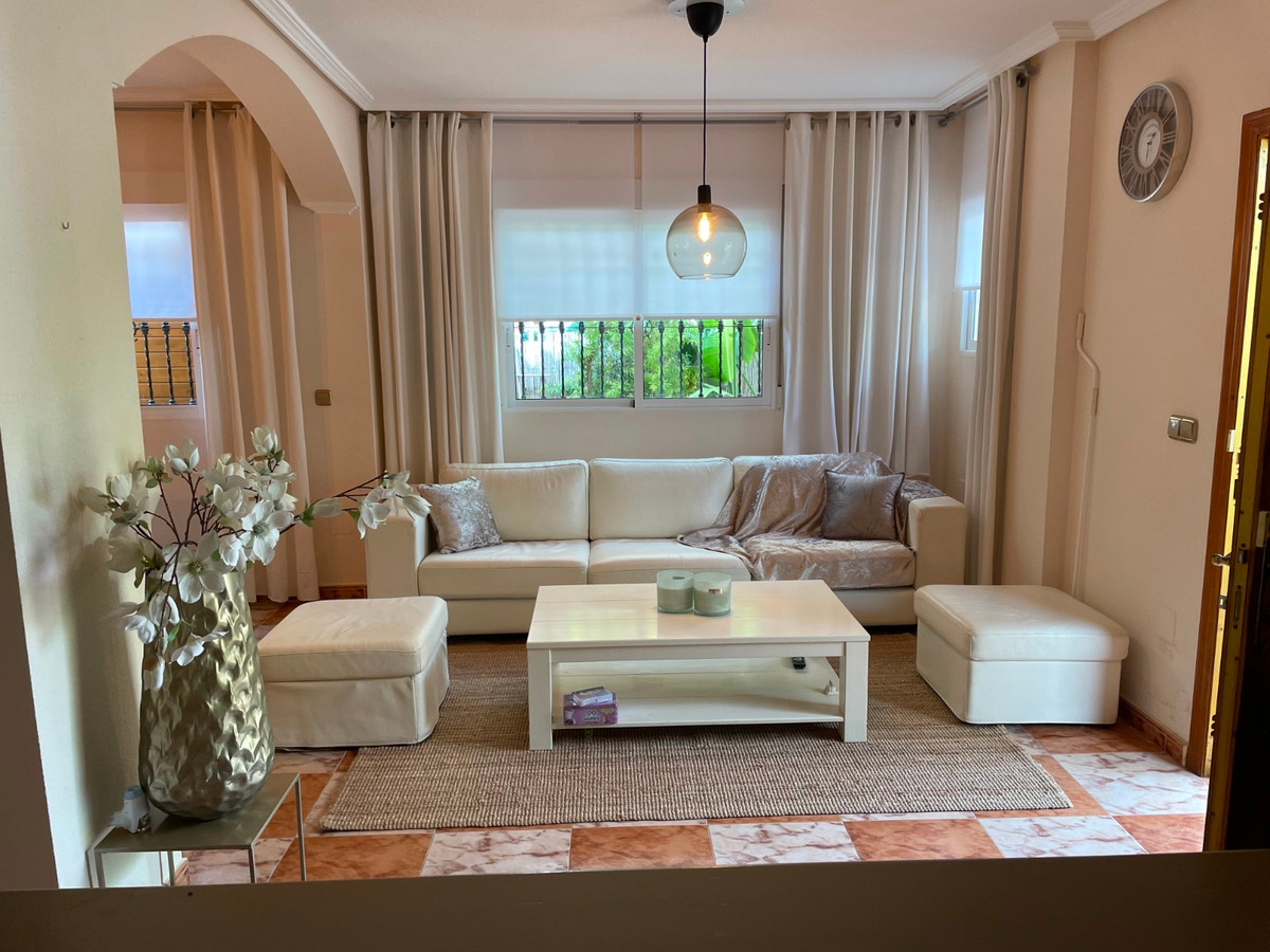 For sale - 2 Bedroom 1 Bathroom Villa in Cabo Roig - La Regia  - Alicante