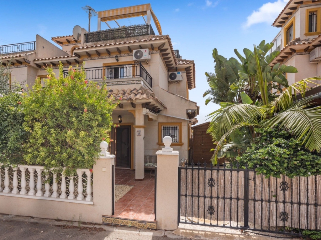 2 Bedroom 1 Bathroom Townhouse in Cabo Roig