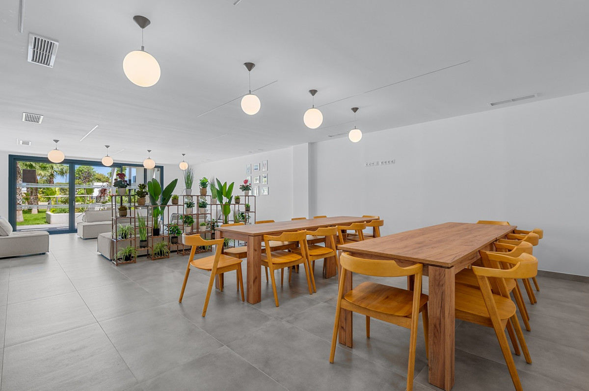 For sale - 3 Bedroom 2 Bathroom Apartment - Ground Floor Apartment in Orihuela - Dehesa de Campoamor  - Alicante