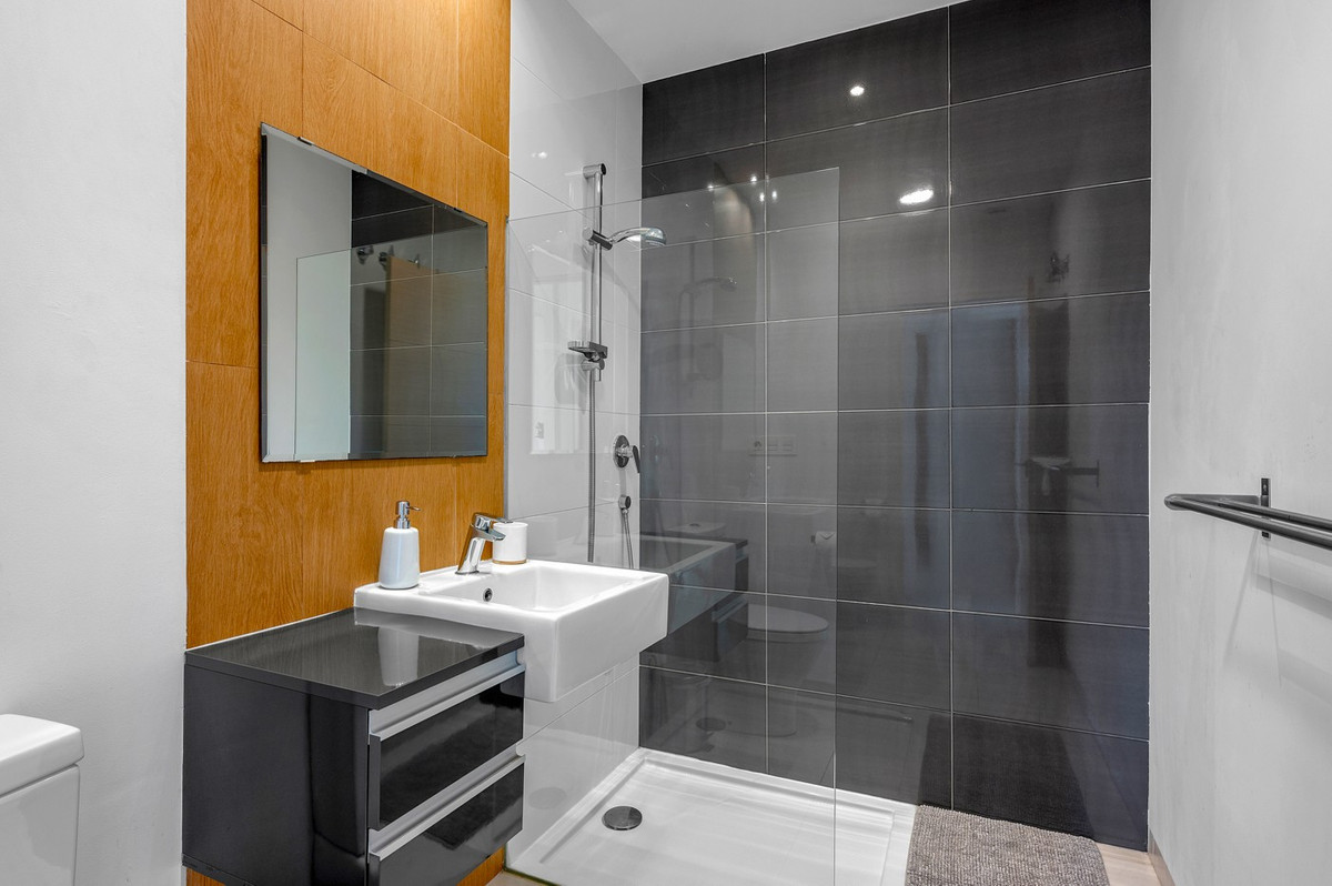 For sale - 2 Bedroom 2 Bathroom Apartment - Middle Floor Apartment in Orihuela - La Zenia  - Alicante