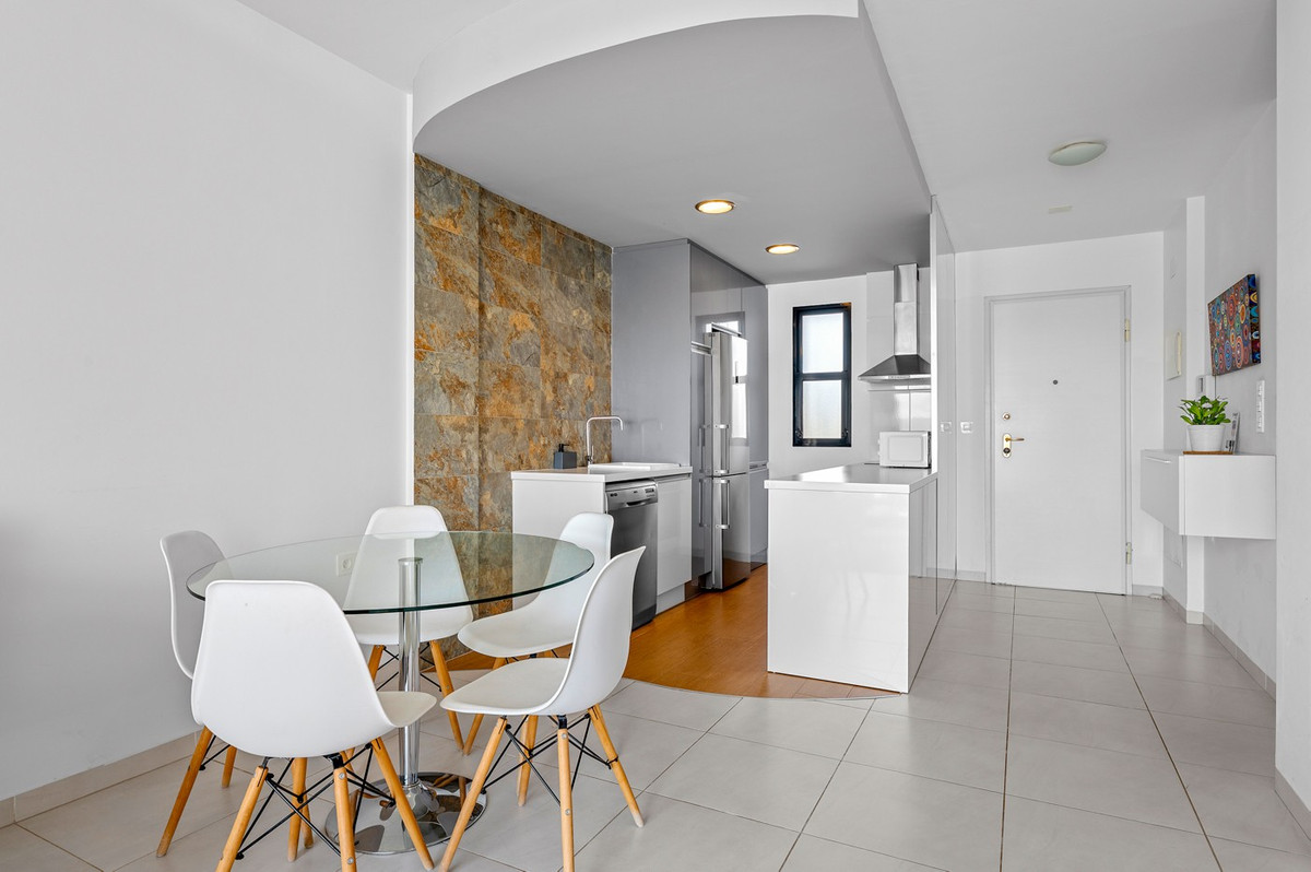 For sale - 2 Bedroom 2 Bathroom Apartment - Middle Floor Apartment in Orihuela - La Zenia  - Alicante