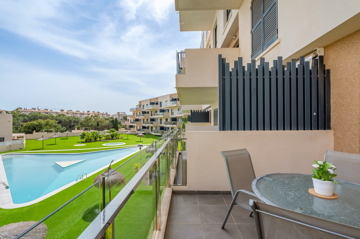 For sale - 2 Bedroom 2 Bathroom Apartment - Middle Floor Apartment in Orihuela - La Zenia  - Alicante