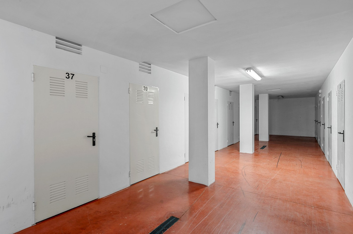For sale - 2 Bedroom 2 Bathroom Apartment - Middle Floor Apartment in Orihuela - La Zenia  - Alicante