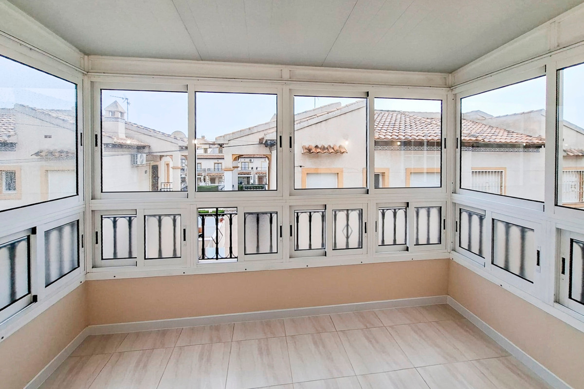 For sale - 2 Bedroom 1 Bathroom apartment in Playa Flamenca - Orihuela Costa  - Alicante