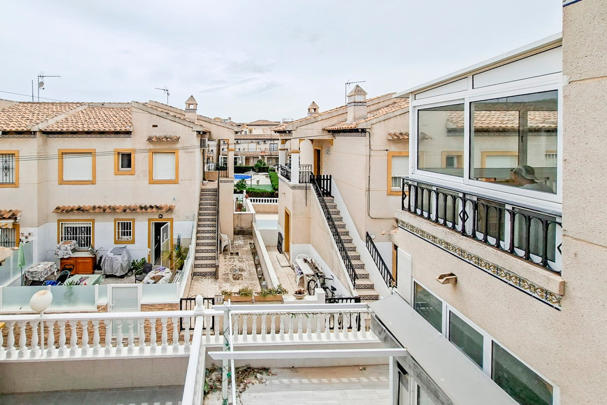 For sale - 2 Bedroom 1 Bathroom Townouse in Playa Flamenca - Orihuela Costa  - Alicante