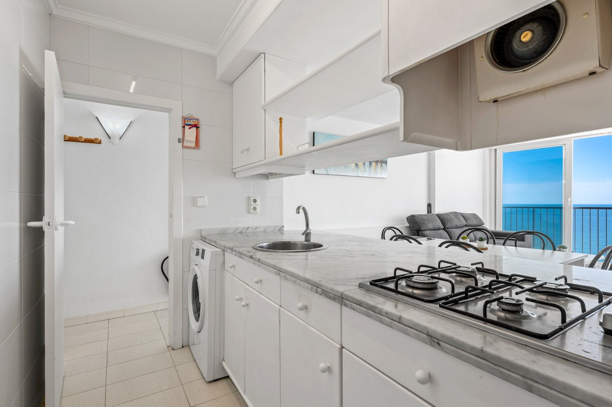 For sale - 3 Bedroom 1 Bathroom Apartment in Santa Pola - Santa Pola Centro  - Alicante