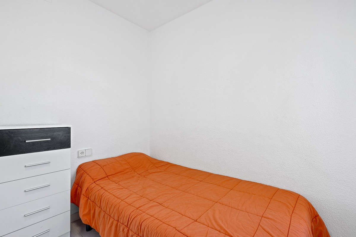 For sale - 3 Bedroom 1 Bathroom Apartment in Santa Pola - Santa Pola Centro  - Alicante