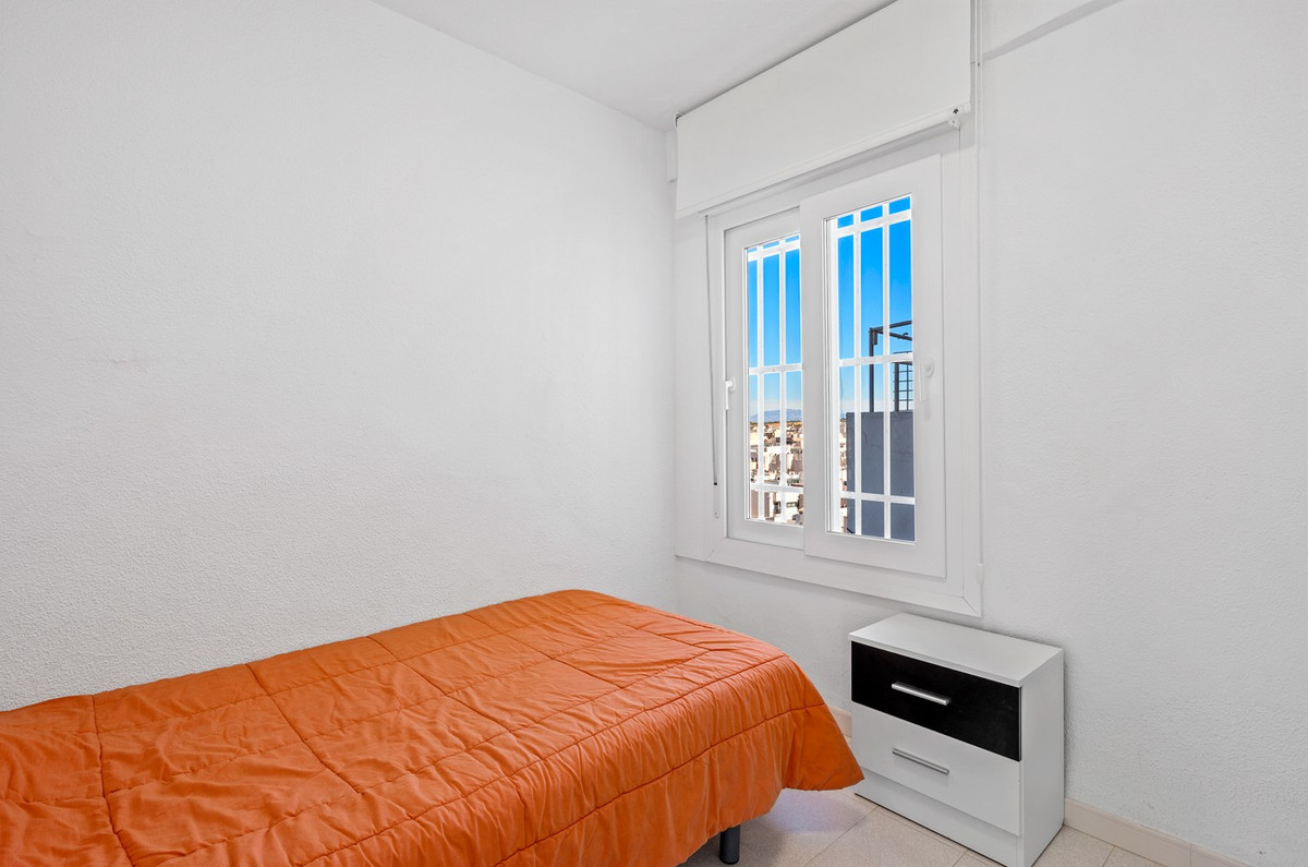 For sale - 3 Bedroom 1 Bathroom Apartment in Santa Pola - Santa Pola Centro  - Alicante