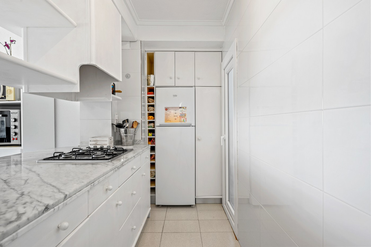 For sale - 3 Bedroom 1 Bathroom Apartment in Santa Pola - Santa Pola Centro  - Alicante