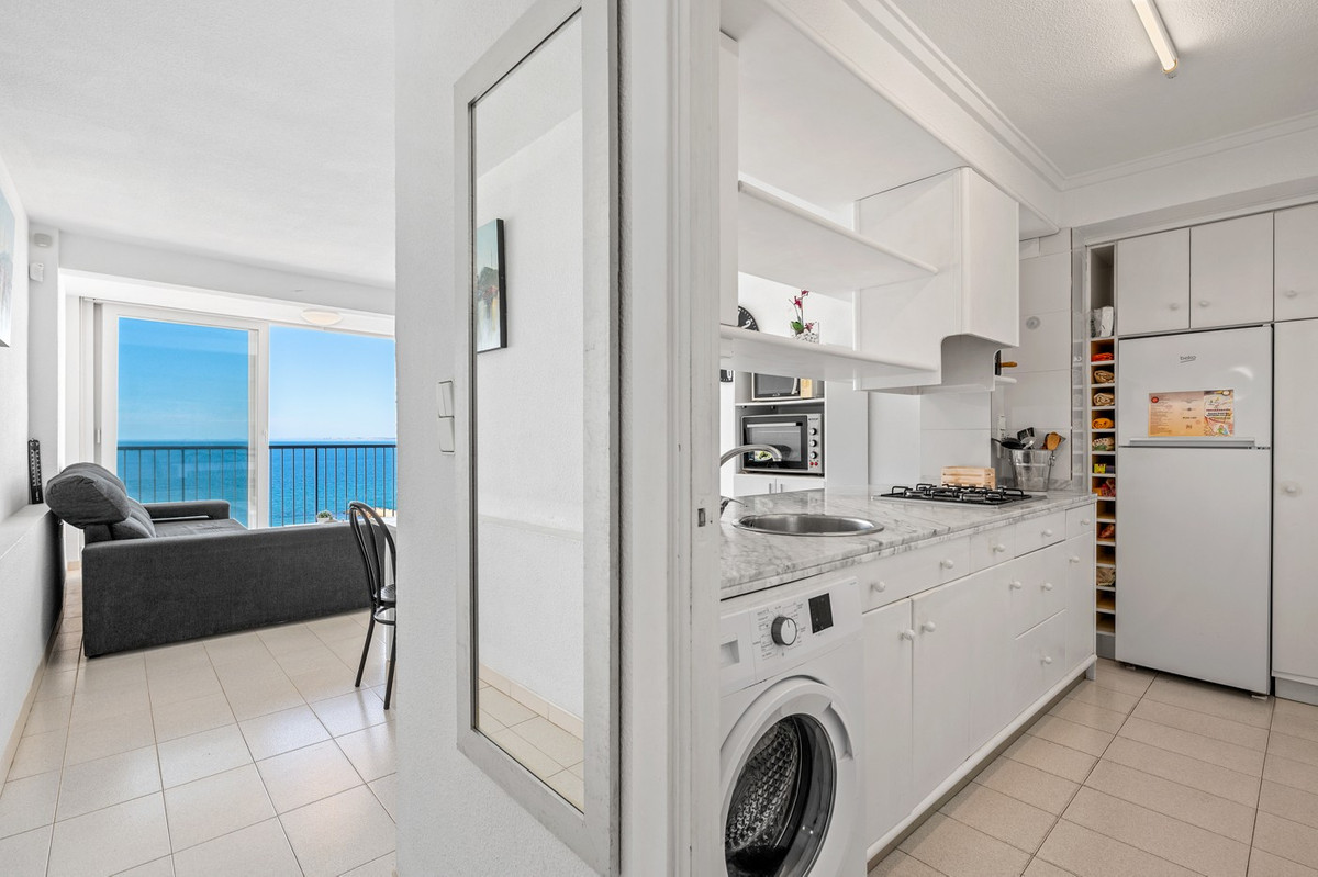 For sale - 3 Bedroom 1 Bathroom Apartment in Santa Pola - Santa Pola Centro  - Alicante