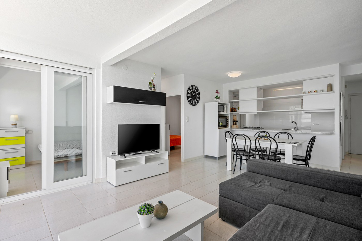 For sale - 3 Bedroom 1 Bathroom Apartment in Santa Pola - Santa Pola Centro  - Alicante