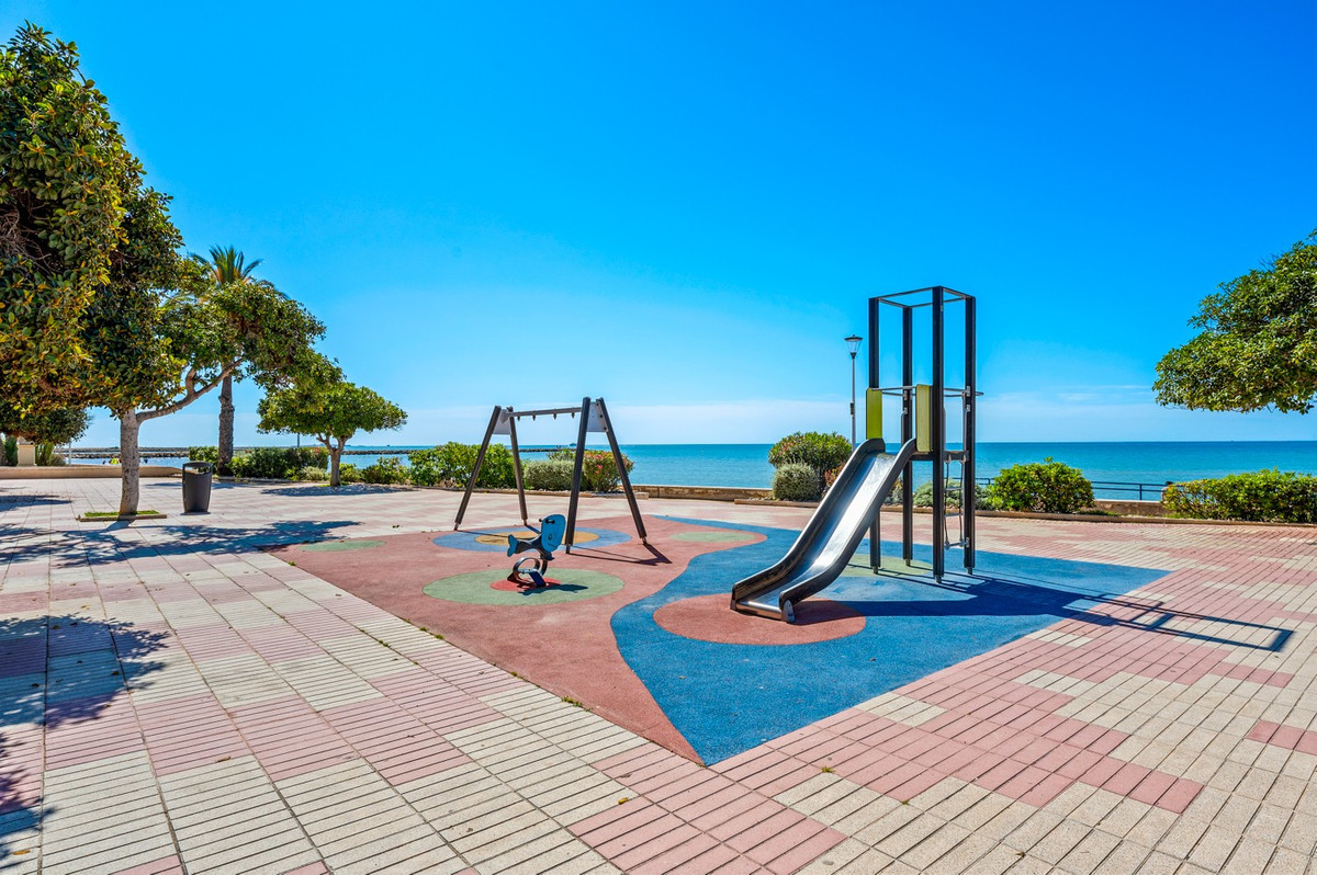 For sale - 3 Bedroom 1 Bathroom Apartment in Santa Pola - Santa Pola Centro  - Alicante