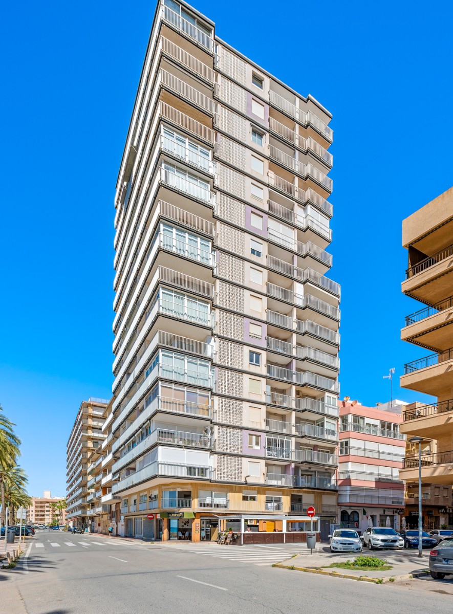For sale - 3 Bedroom 1 Bathroom Apartment in Santa Pola - Santa Pola Centro  - Alicante