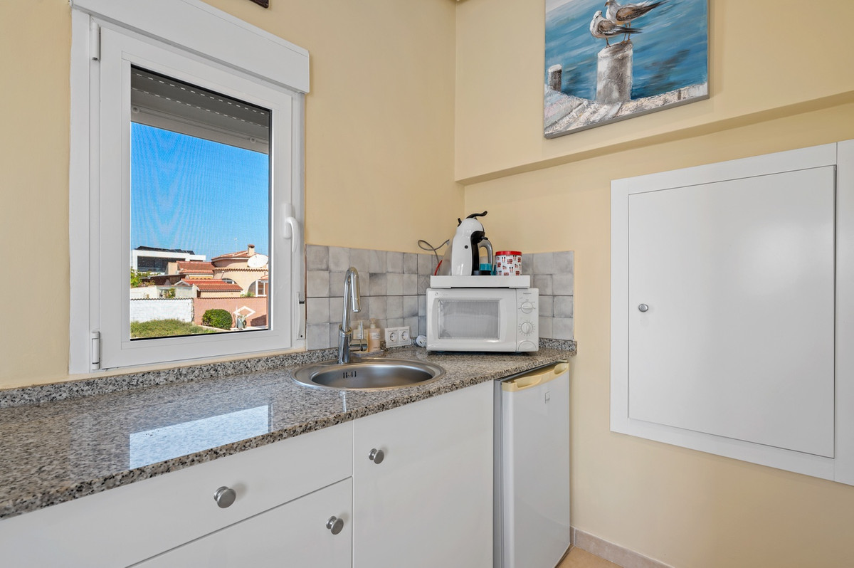 For sale - 3 Bedroom 3 Bathroom House - Detached Villa in Rojales - Rojales Centro  - Alicante