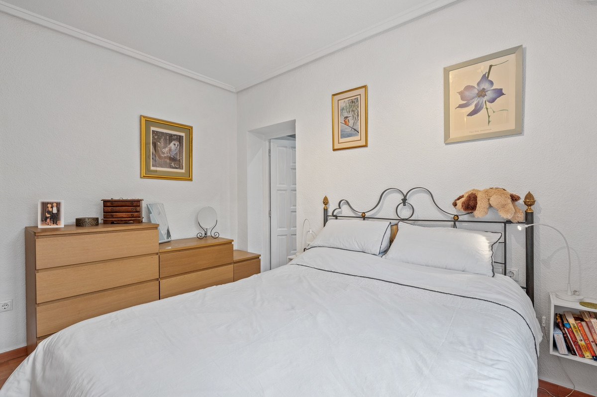 For sale - 3 Bedroom 3 Bathroom House - Detached Villa in Rojales - Rojales Centro  - Alicante