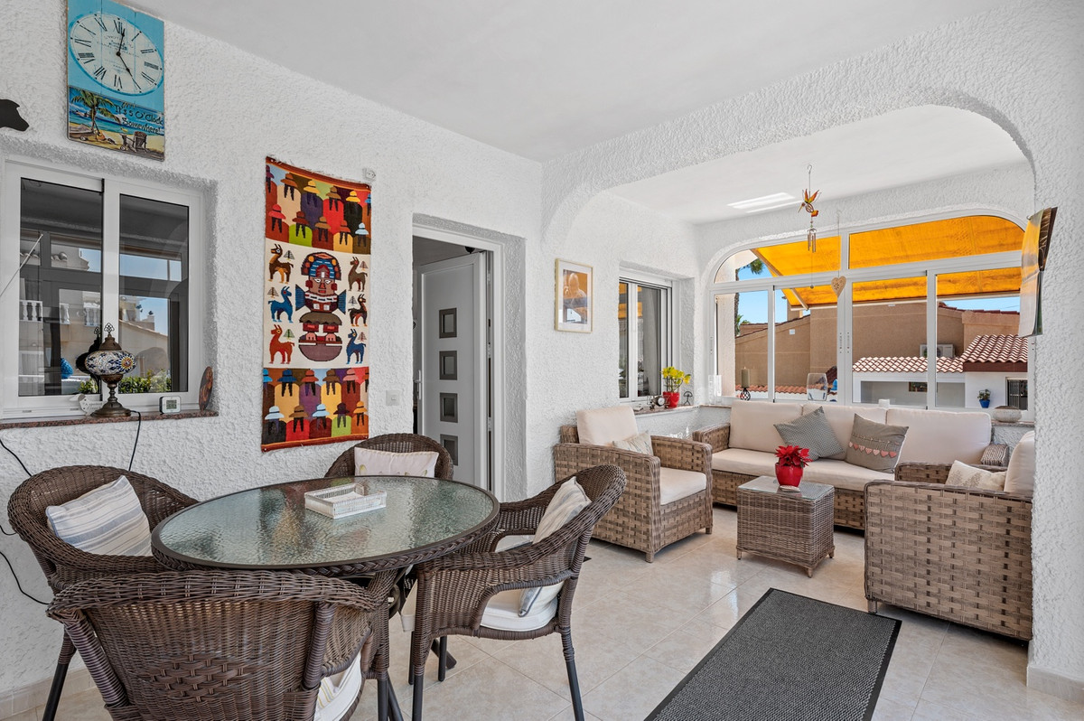 For sale - 3 Bedroom 3 Bathroom House - Detached Villa in Rojales - Rojales Centro  - Alicante