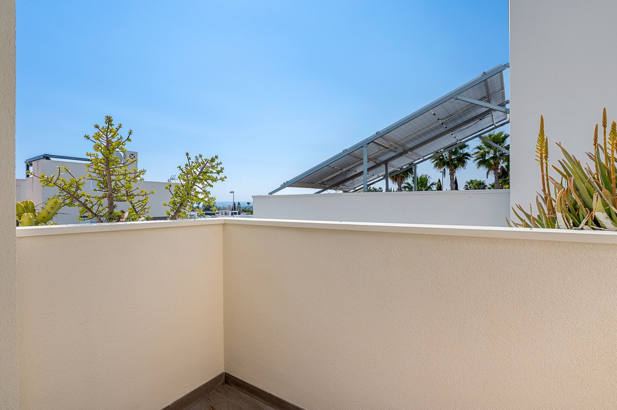 For sale - 2 Bedroom 2 Bathroom House - Detached Villa in Rojales - Ciudad Quesada  - Alicante