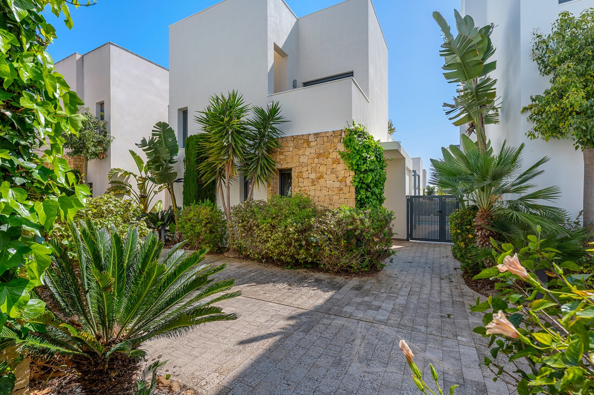 For sale - 2 Bedroom 2 Bathroom House - Detached Villa in Rojales - Ciudad Quesada  - Alicante