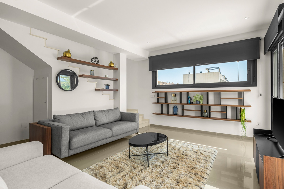 For sale - 3 Bedroom 3 Bathroom House - Detached Villa in Rojales - Ciudad Quesada  - Alicante