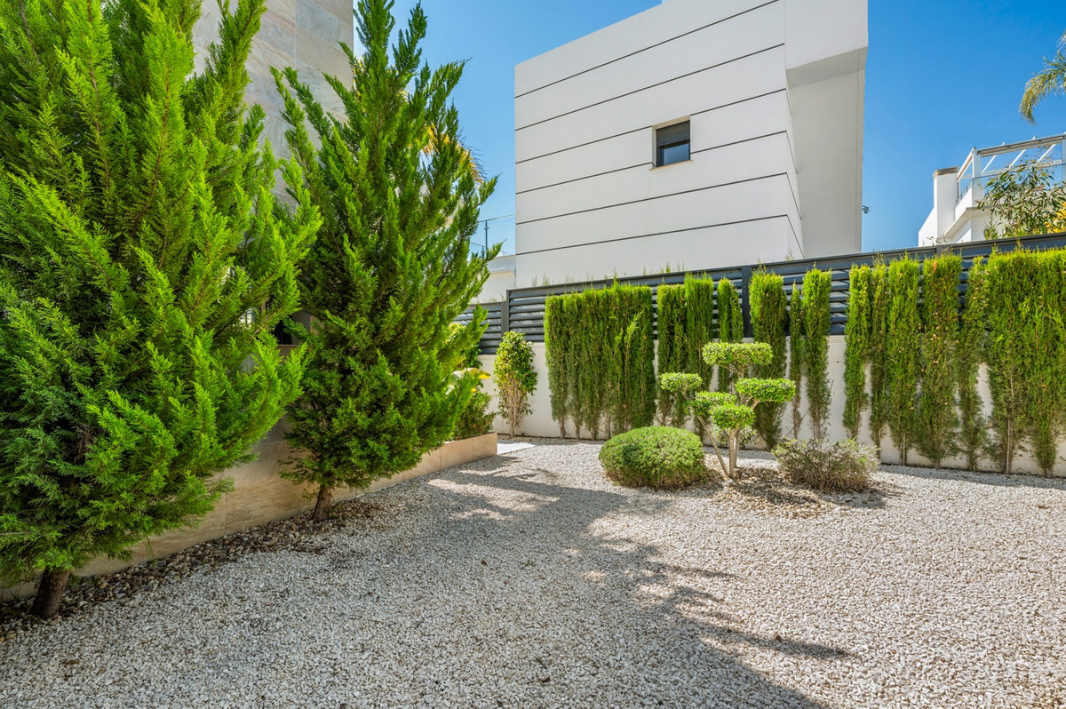 For sale - 3 Bedroom 3 Bathroom House - Detached Villa in Rojales - Ciudad Quesada  - Alicante