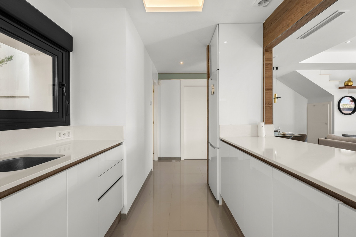 For sale - 3 Bedroom 3 Bathroom House - Detached Villa in Rojales - Ciudad Quesada  - Alicante