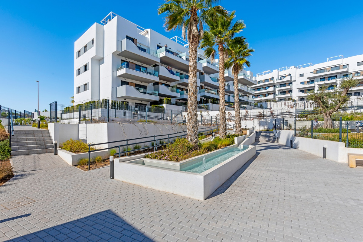 For sale - 2 Bedroom 2 Bathroom Apartment - Middle Floor Apartment in Orihuela - Los Dolses  - Alicante