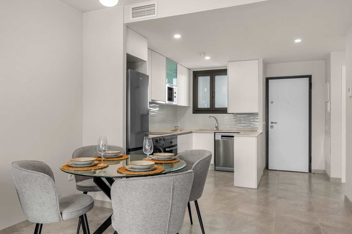 For sale - 2 Bedroom 2 Bathroom Apartment - Middle Floor Apartment in Orihuela - Los Dolses  - Alicante