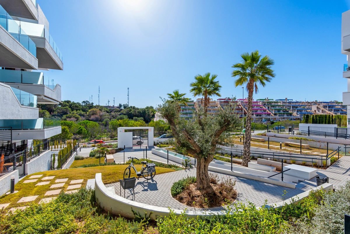 For sale - 2 Bedroom 2 Bathroom Apartment - Middle Floor Apartment in Orihuela - Los Dolses  - Alicante