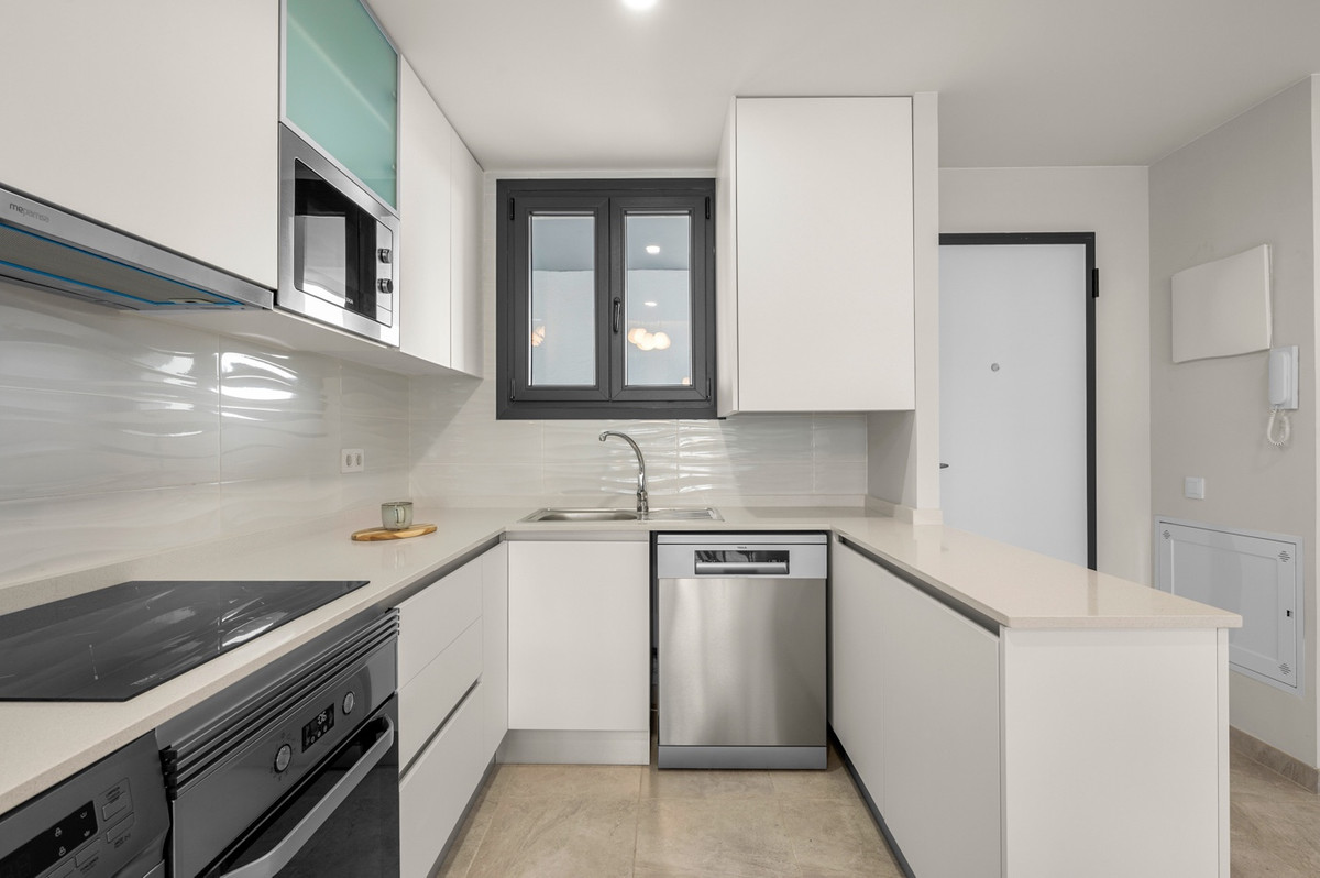 For sale - 2 Bedroom 2 Bathroom Apartment - Middle Floor Apartment in Orihuela - Los Dolses  - Alicante