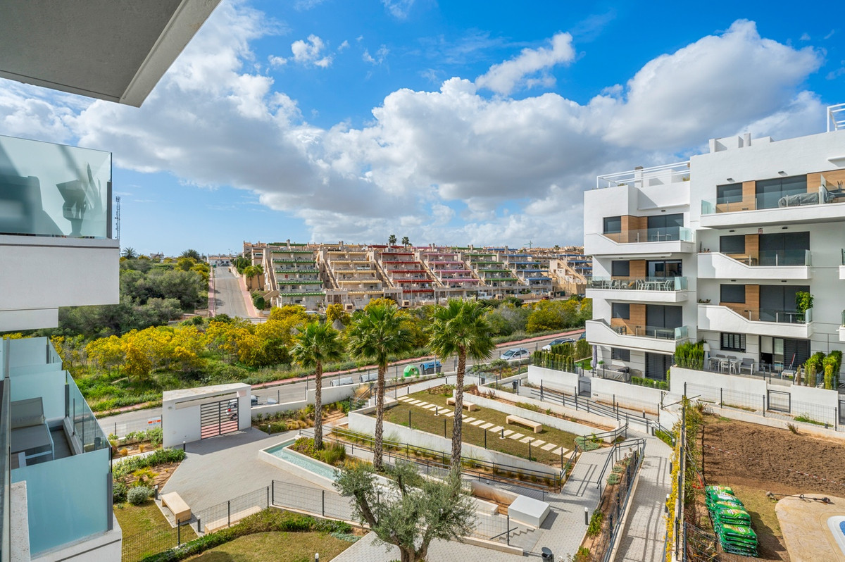 For sale - 2 Bedroom 2 Bathroom Apartment - Middle Floor Apartment in Orihuela - Los Dolses  - Alicante