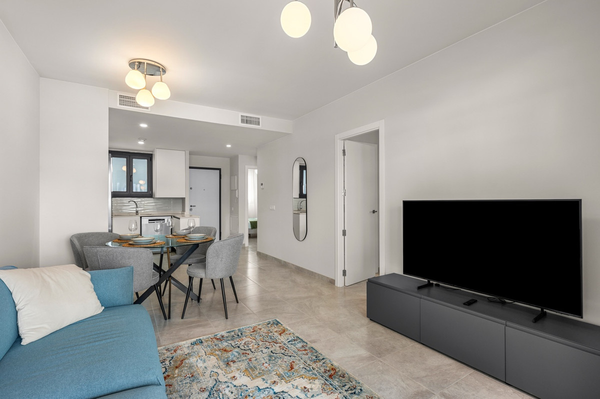 For sale - 2 Bedroom 2 Bathroom Apartment - Middle Floor Apartment in Orihuela - Los Dolses  - Alicante