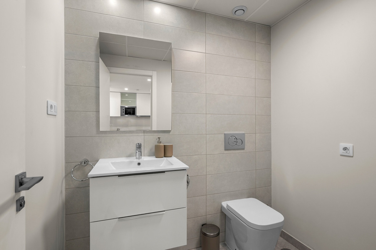 For sale - 2 Bedroom 2 Bathroom Apartment - Middle Floor Apartment in Orihuela - Los Dolses  - Alicante