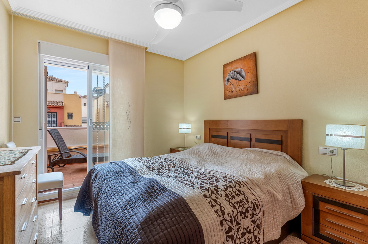For sale - 3 Bedroom 2 Bathroom House - Townhouse in Orihuela - Villamartin  - Alicante