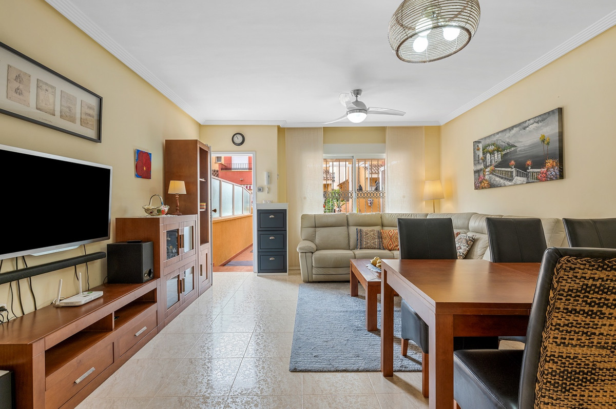 For sale - 3 Bedroom 2 Bathroom House - Townhouse in Orihuela - Villamartin  - Alicante