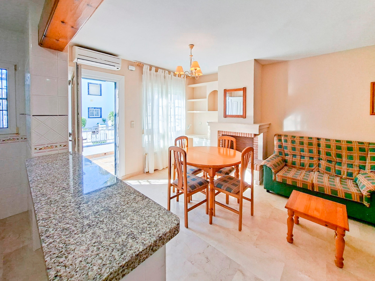 For sale - 2 Bedroom 1 Bathroom House - Townhouse in Orihuela - Villamartin  - Alicante