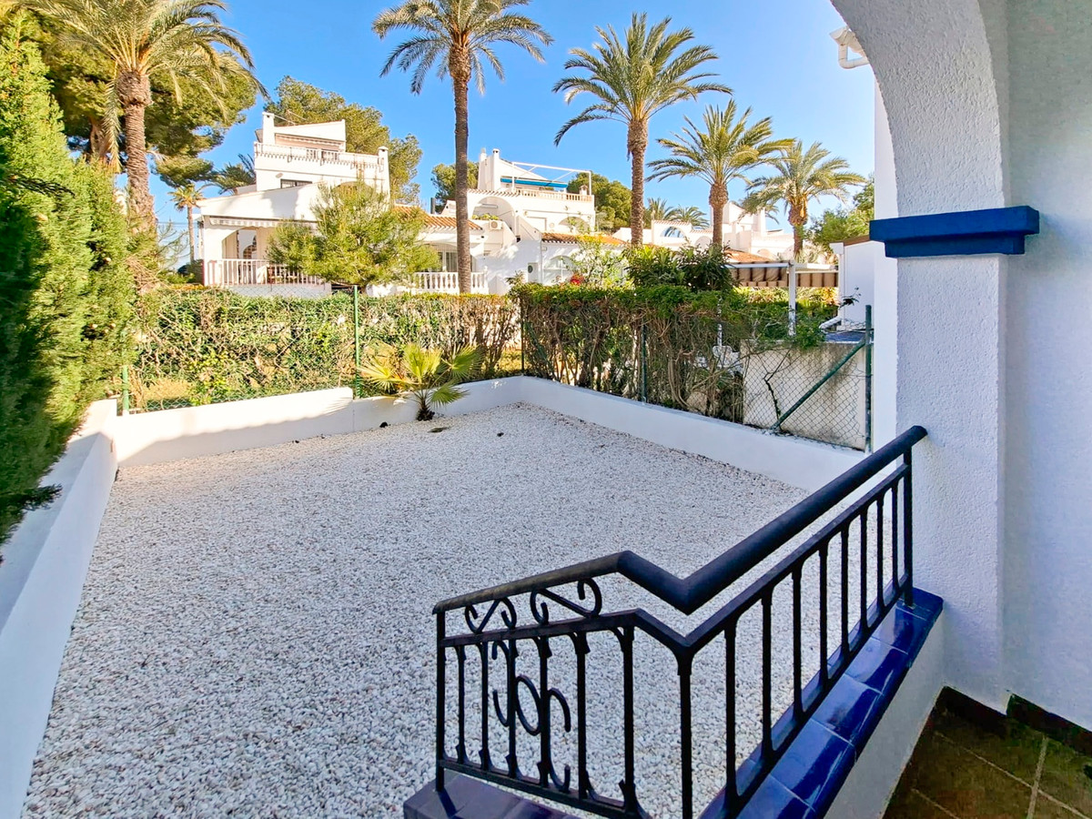 For sale - 2 Bedroom 1 Bathroom House - Townhouse in Orihuela - Villamartin  - Alicante