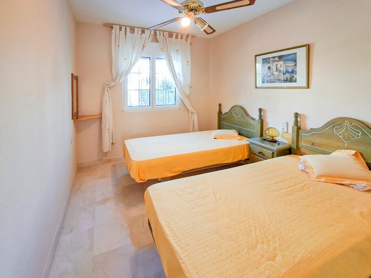 For sale - 2 Bedroom 1 Bathroom House - Townhouse in Orihuela - Villamartin  - Alicante
