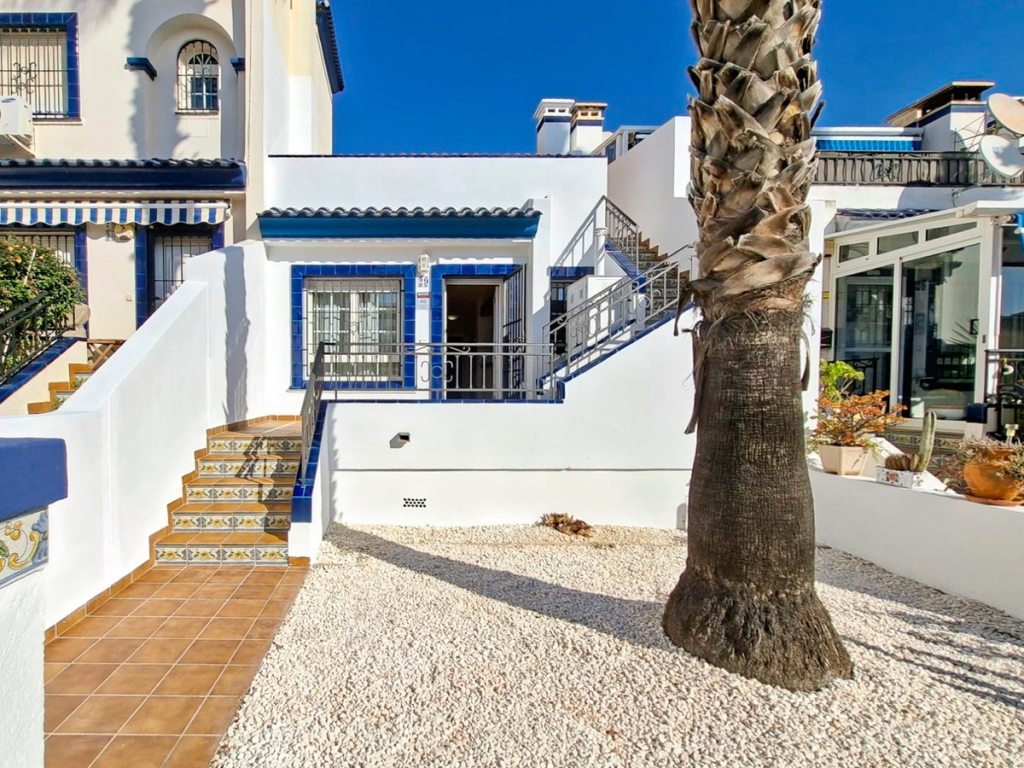 2 Bedroom 1 Bathroom House - Townhouse in Orihuela