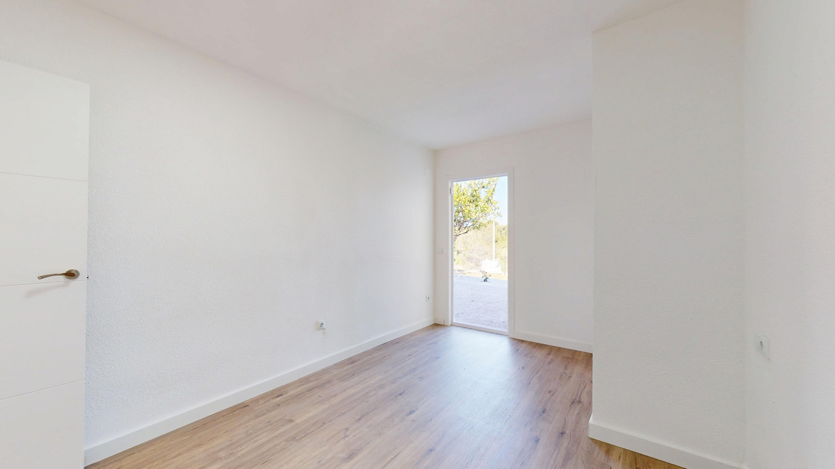 For sale - 2 Bedroom 1 Bathroom House - Bungalow in Orihuela - Villamartin  - Alicante