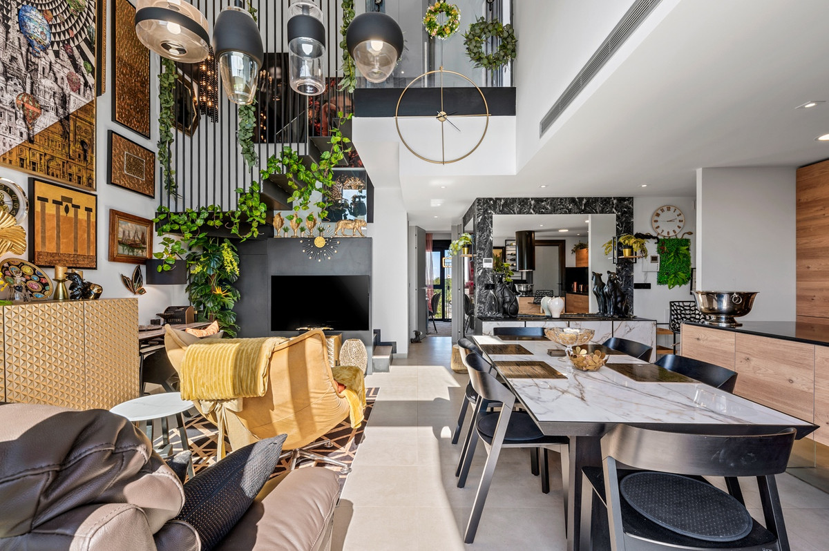 For sale - 3 Bedroom 2 Bathroom Apartment - Penthouse in Orihuela - Villamartin  - Alicante