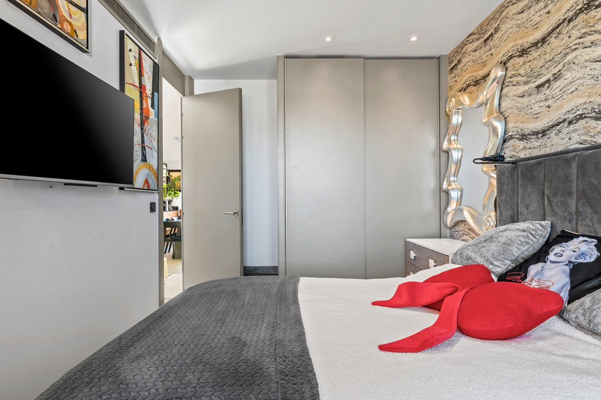 For sale - 3 Bedroom 2 Bathroom Apartment - Penthouse in Orihuela - Villamartin  - Alicante