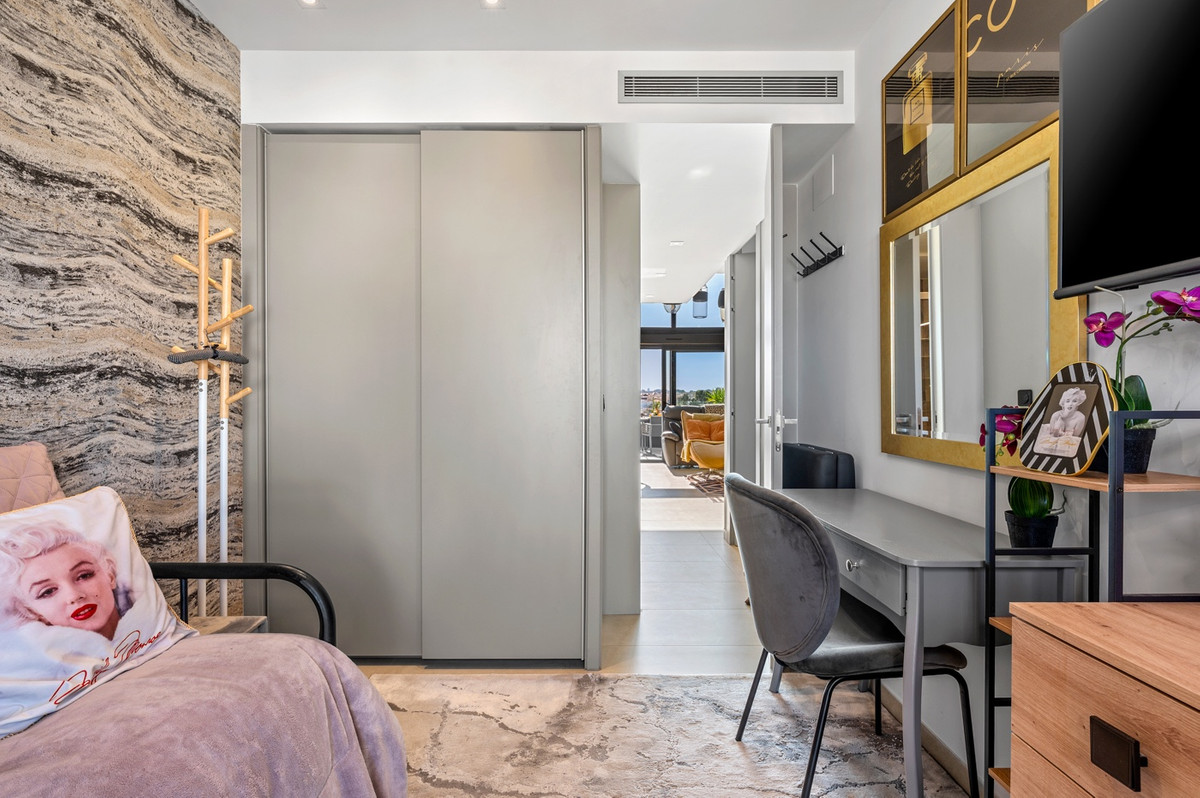 For sale - 3 Bedroom 2 Bathroom Apartment - Penthouse in Orihuela - Villamartin  - Alicante