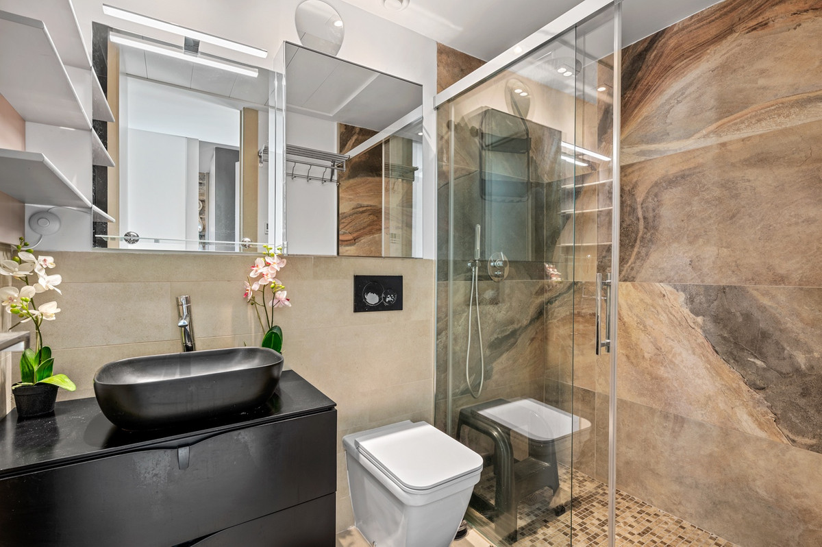 For sale - 3 Bedroom 2 Bathroom Apartment - Penthouse in Orihuela - Villamartin  - Alicante