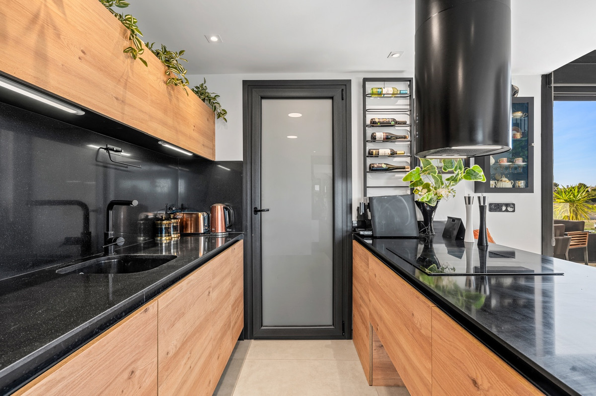 For sale - 3 Bedroom 2 Bathroom Apartment - Penthouse in Orihuela - Villamartin  - Alicante