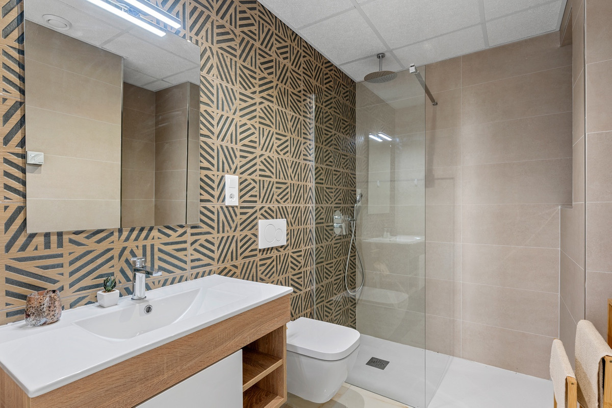 For sale - 3 Bedroom 2 Bathroom Apartment - Ground Floor Apartment in Orihuela - Playa Flamenca  - Alicante